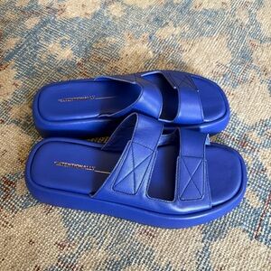 NEW Intentionally Blank Kiara Flatform Sandal 40